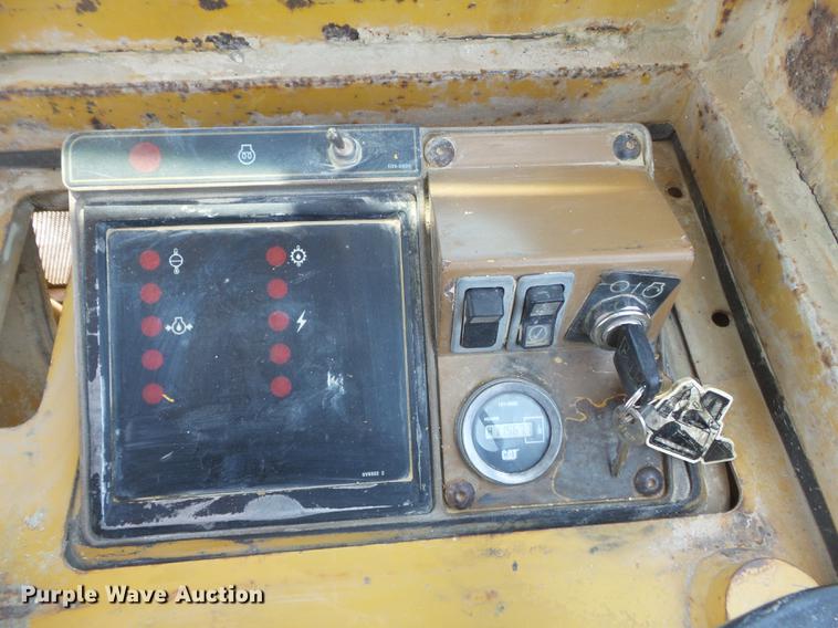 image for item DC7265 1997 Caterpillar 963B LGP track loader