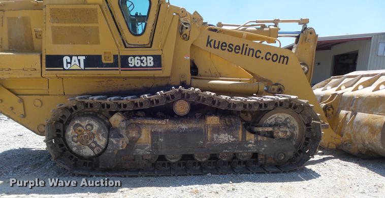 image for item DC7265 1997 Caterpillar 963B LGP track loader