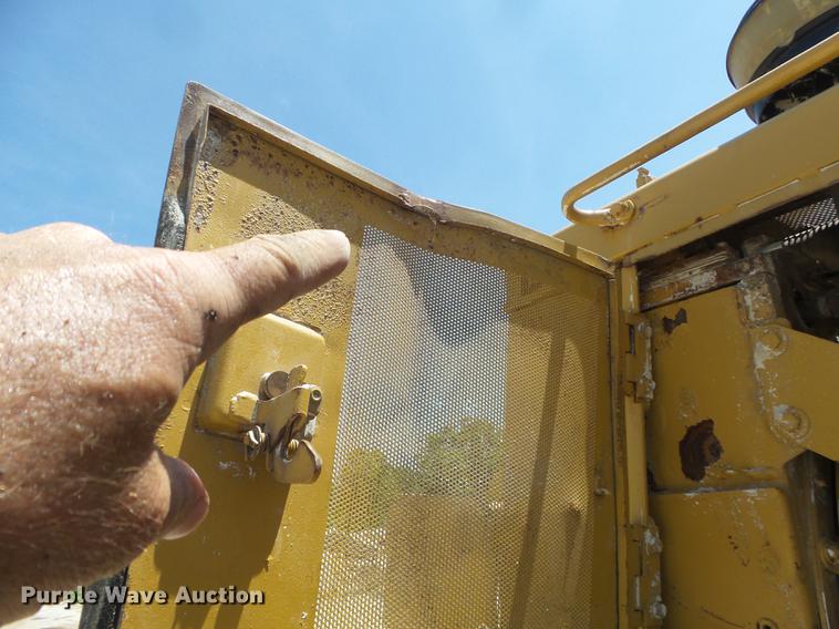 image for item DC7265 1997 Caterpillar 963B LGP track loader