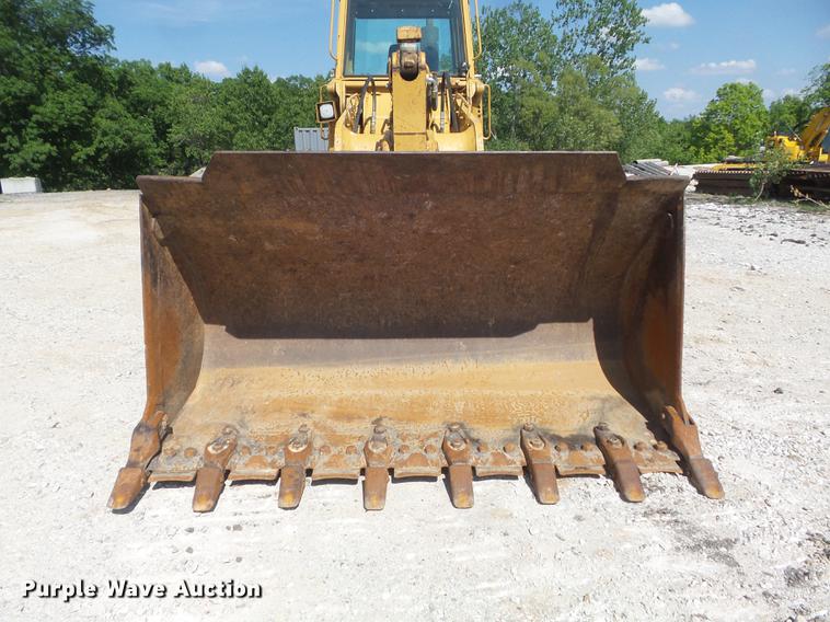 image for item DC7266 1998 Caterpillar 963B LGP track loader