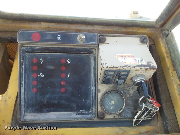 image for item DC7266 1998 Caterpillar 963B LGP track loader