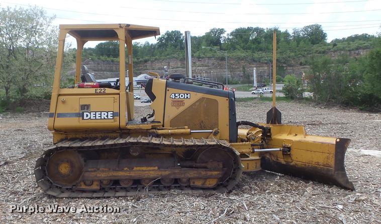 image for item DC7285 1999 John Deere 450H LGP dozer