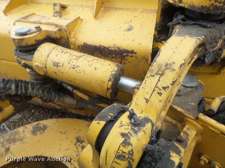 image for item DC7285 1999 John Deere 450H LGP dozer