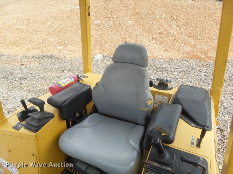 image for item DC7285 1999 John Deere 450H LGP dozer