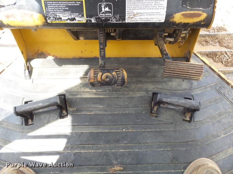 image for item DC7285 1999 John Deere 450H LGP dozer