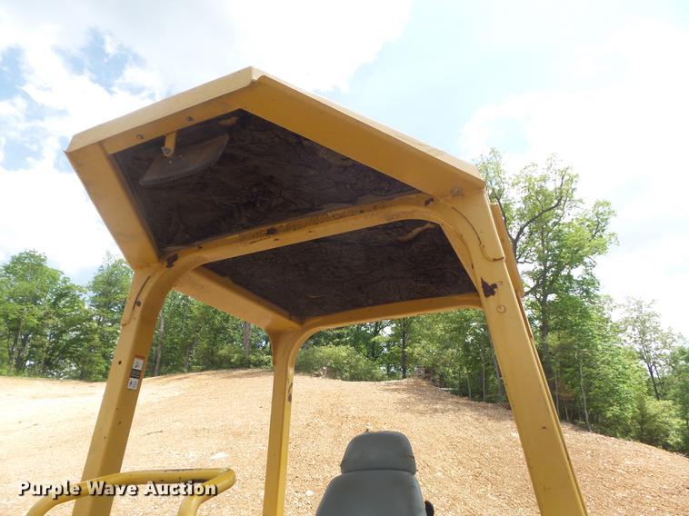 image for item DC7285 1999 John Deere 450H LGP dozer