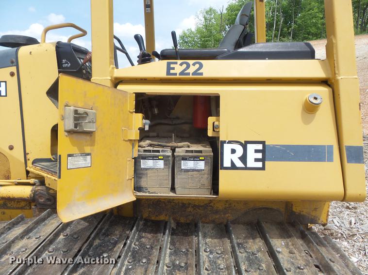 image for item DC7285 1999 John Deere 450H LGP dozer