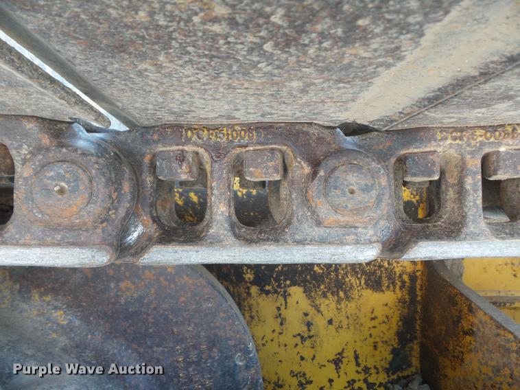 image for item DC7285 1999 John Deere 450H LGP dozer