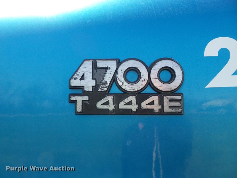 image for item DC7343 1995 International 4700 flatbed truck