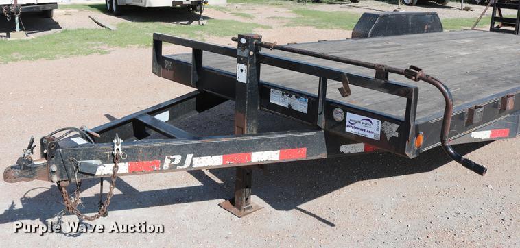 image for item DC7546 2010 PJ utility trailer