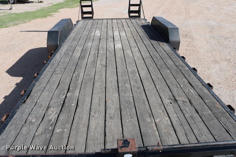 image for item DC7546 2010 PJ utility trailer