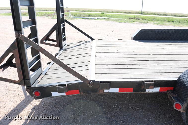 image for item DC7546 2010 PJ utility trailer