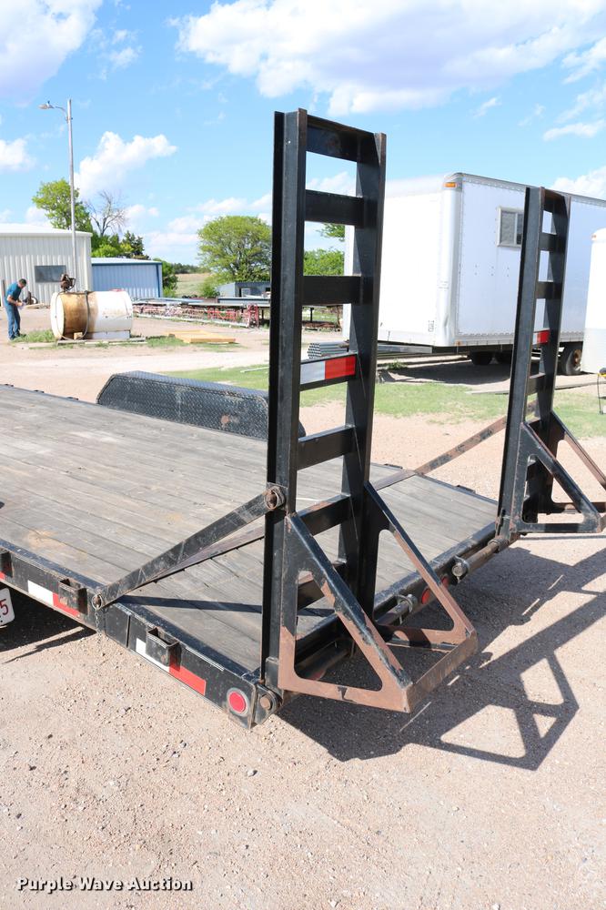 image for item DC7546 2010 PJ utility trailer