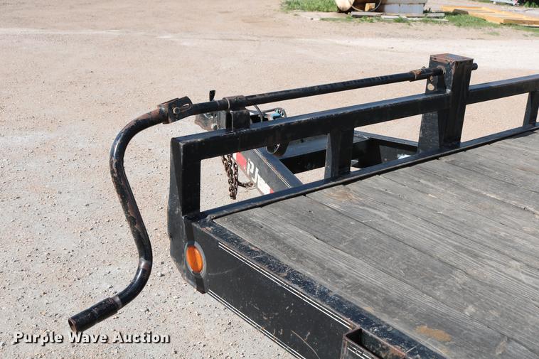 image for item DC7546 2010 PJ utility trailer