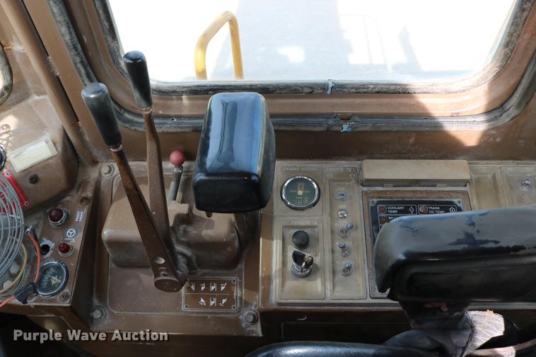 image for item DC7559 1982 Caterpillar 950B wheel loader