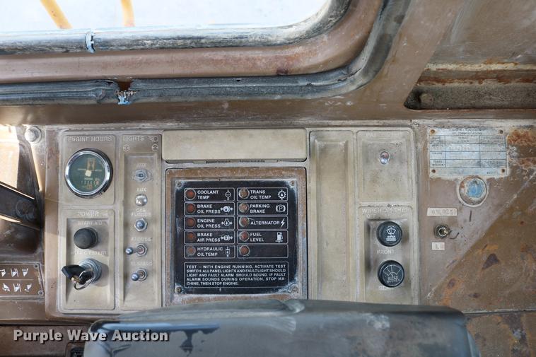 image for item DC7559 1982 Caterpillar 950B wheel loader