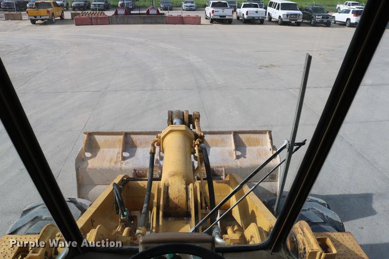 image for item DC7559 1982 Caterpillar 950B wheel loader