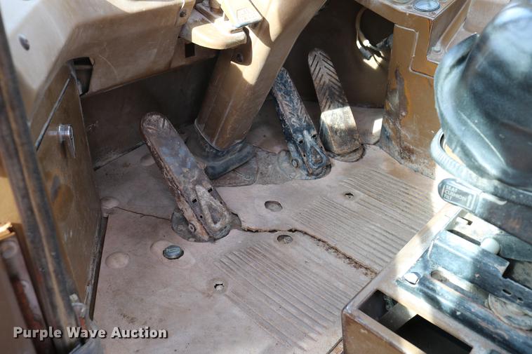 image for item DC7559 1982 Caterpillar 950B wheel loader