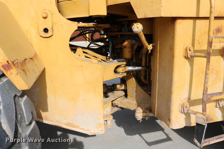image for item DC7559 1982 Caterpillar 950B wheel loader
