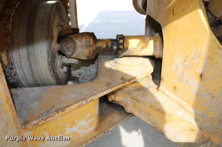 image for item DC7559 1982 Caterpillar 950B wheel loader