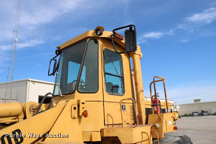 image for item DC7559 1982 Caterpillar 950B wheel loader