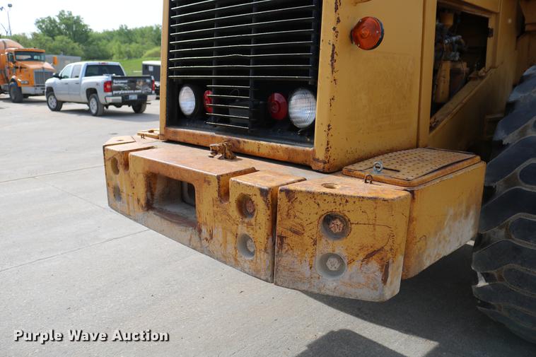 image for item DC7559 1982 Caterpillar 950B wheel loader