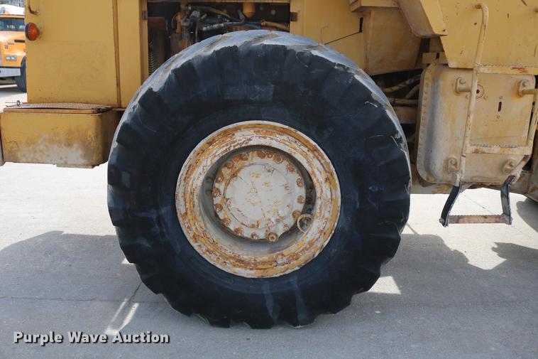 image for item DC7559 1982 Caterpillar 950B wheel loader