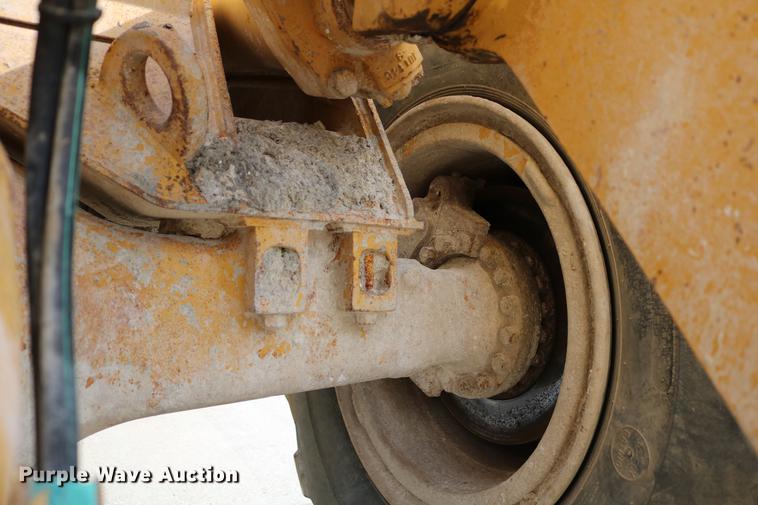 image for item DC7559 1982 Caterpillar 950B wheel loader