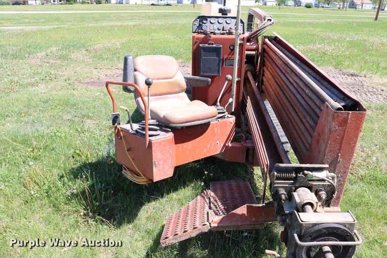 image for item DC7564 1995 Ditch Witch JT820 directional boring unit