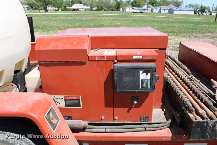 image for item DC7564 1995 Ditch Witch JT820 directional boring unit