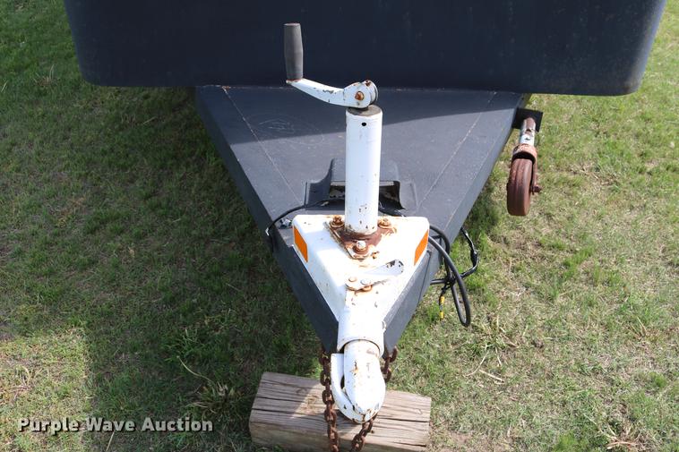 image for item DC7565 1997 WW Trailer enclosed cargo trailer