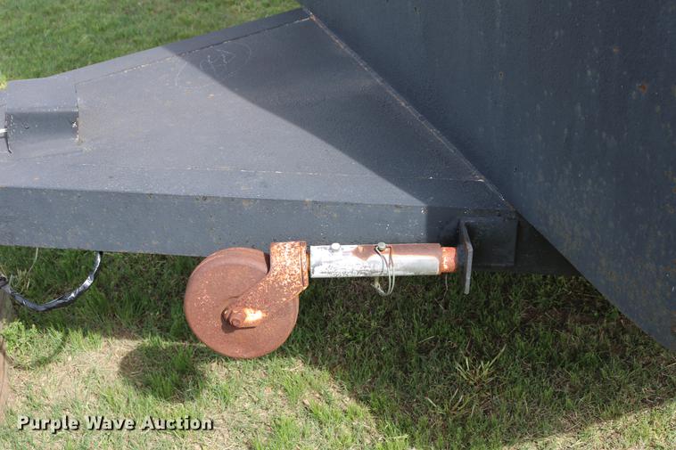 image for item DC7565 1997 WW Trailer enclosed cargo trailer