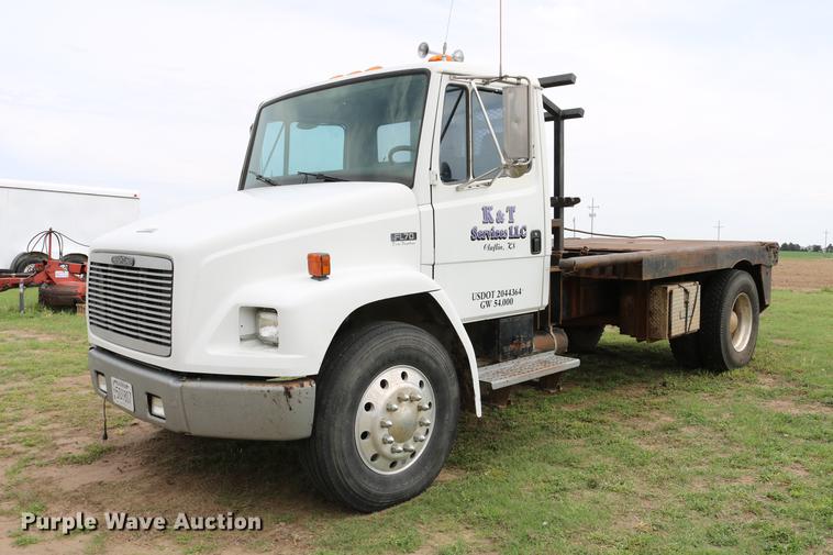 image for item DC7567 1994 Freightliner FL70 winch truck