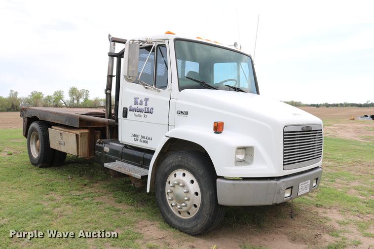 image for item DC7567 1994 Freightliner FL70 winch truck