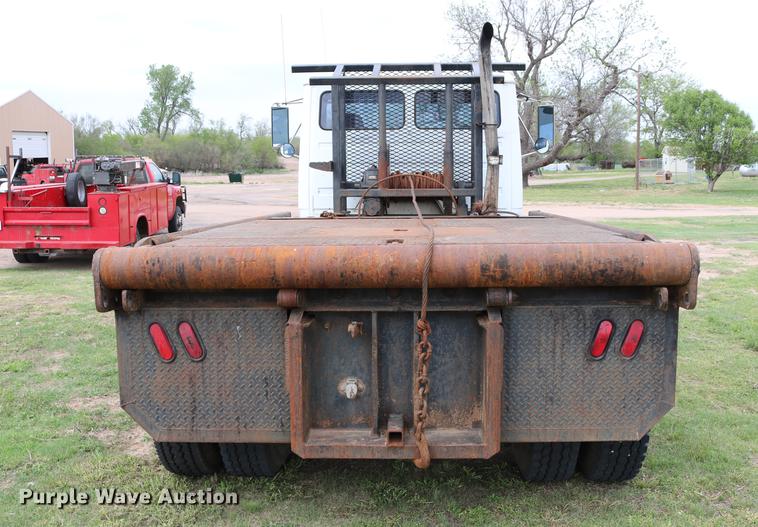 image for item DC7567 1994 Freightliner FL70 winch truck
