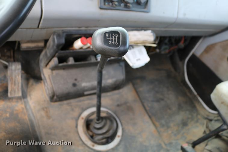 image for item DC7567 1994 Freightliner FL70 winch truck