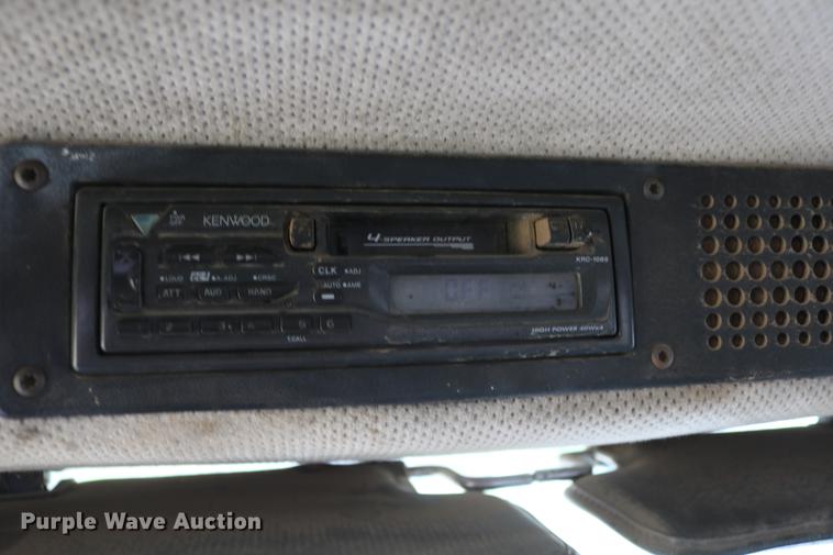 image for item DC7567 1994 Freightliner FL70 winch truck