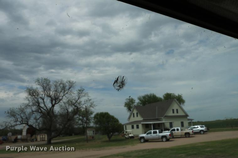 image for item DC7567 1994 Freightliner FL70 winch truck