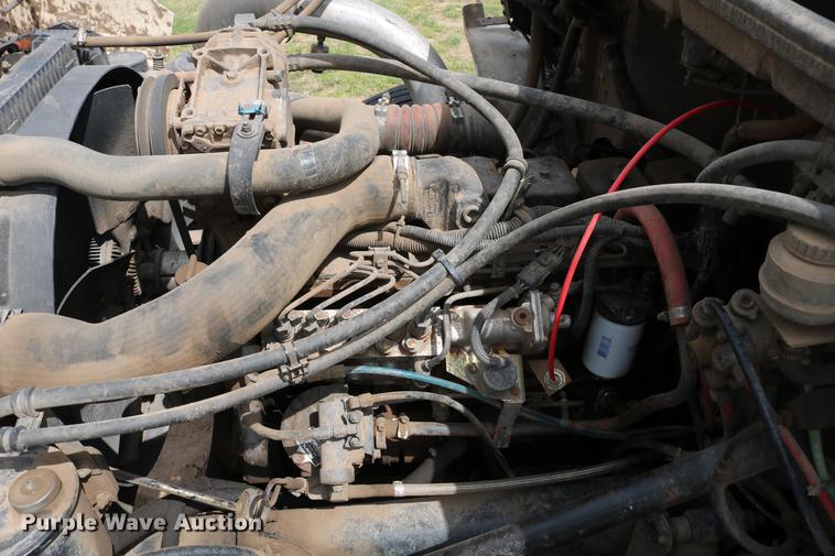 image for item DC7567 1994 Freightliner FL70 winch truck