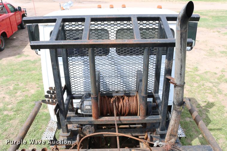image for item DC7567 1994 Freightliner FL70 winch truck
