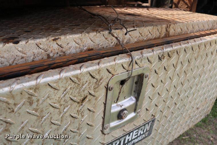 image for item DC7567 1994 Freightliner FL70 winch truck