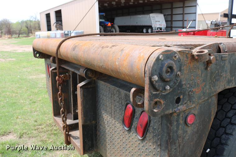 image for item DC7567 1994 Freightliner FL70 winch truck