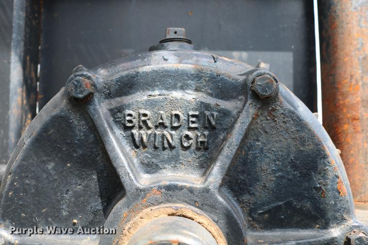 image for item DC7567 1994 Freightliner FL70 winch truck