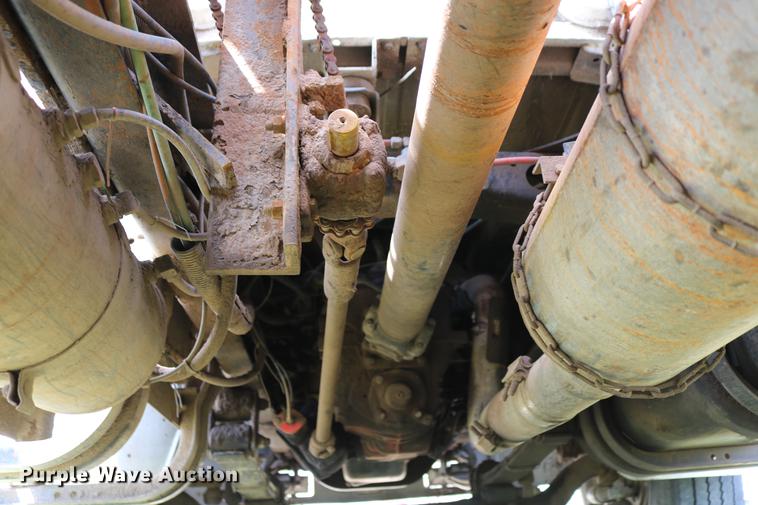 image for item DC7567 1994 Freightliner FL70 winch truck