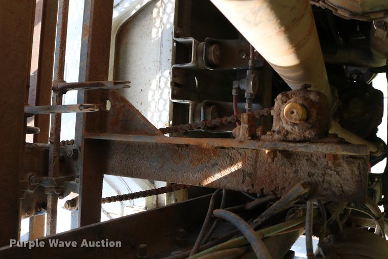 image for item DC7567 1994 Freightliner FL70 winch truck