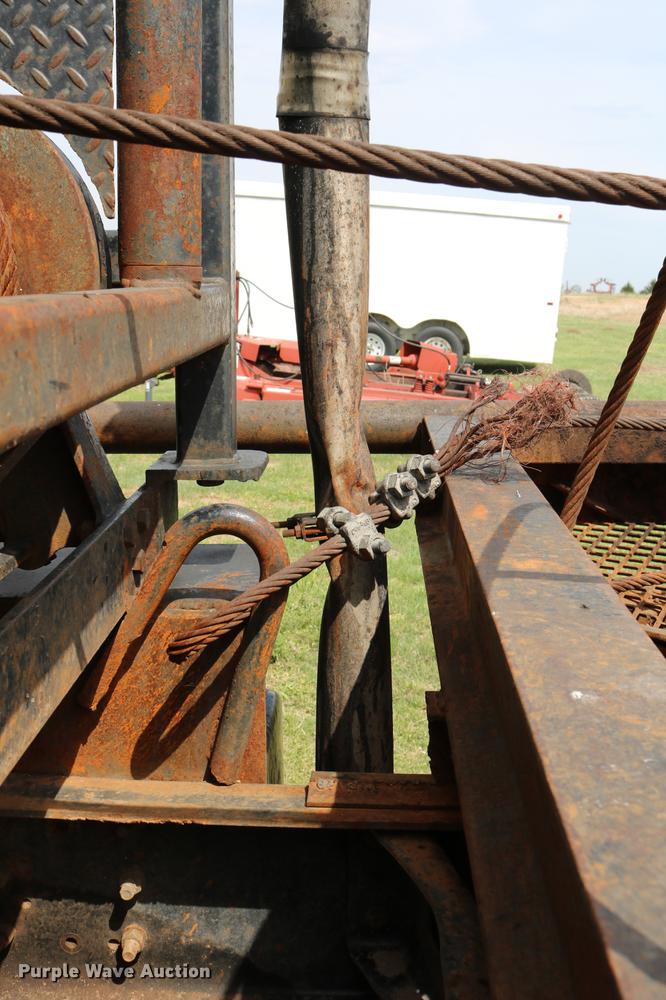 image for item DC7567 1994 Freightliner FL70 winch truck