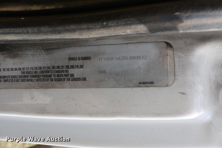 image for item DC7567 1994 Freightliner FL70 winch truck