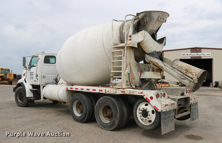 image for item DC7572 1999 Sterling A9500 ready mix truck