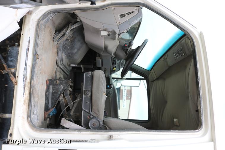 image for item DC7572 1999 Sterling A9500 ready mix truck