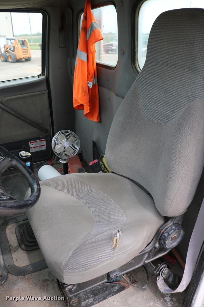 image for item DC7572 1999 Sterling A9500 ready mix truck